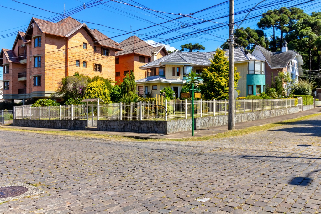 Casa 3 dormitórios no bairro Vila Suzana