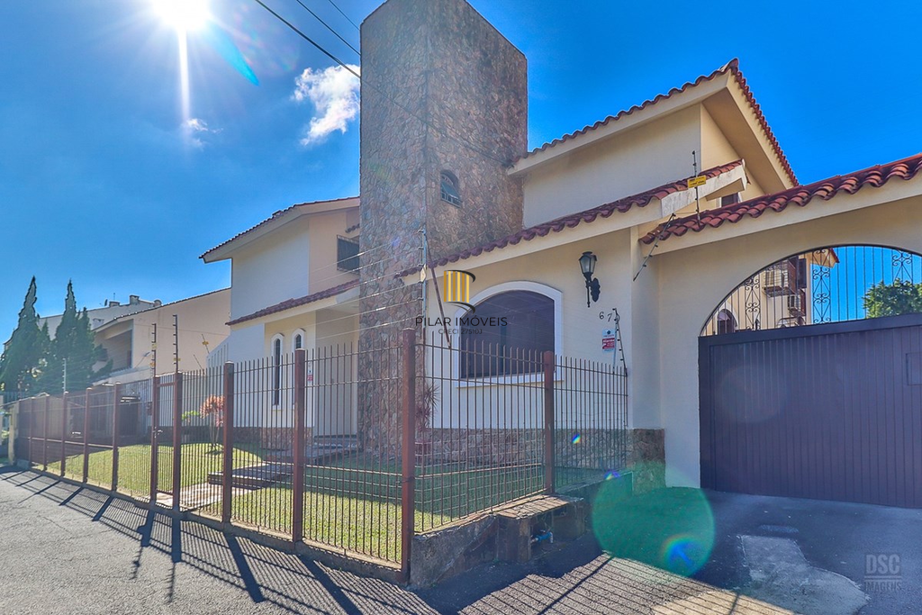 Casa 6 dormitórios no bairro Jardim Planalto - Pilar Imóveis