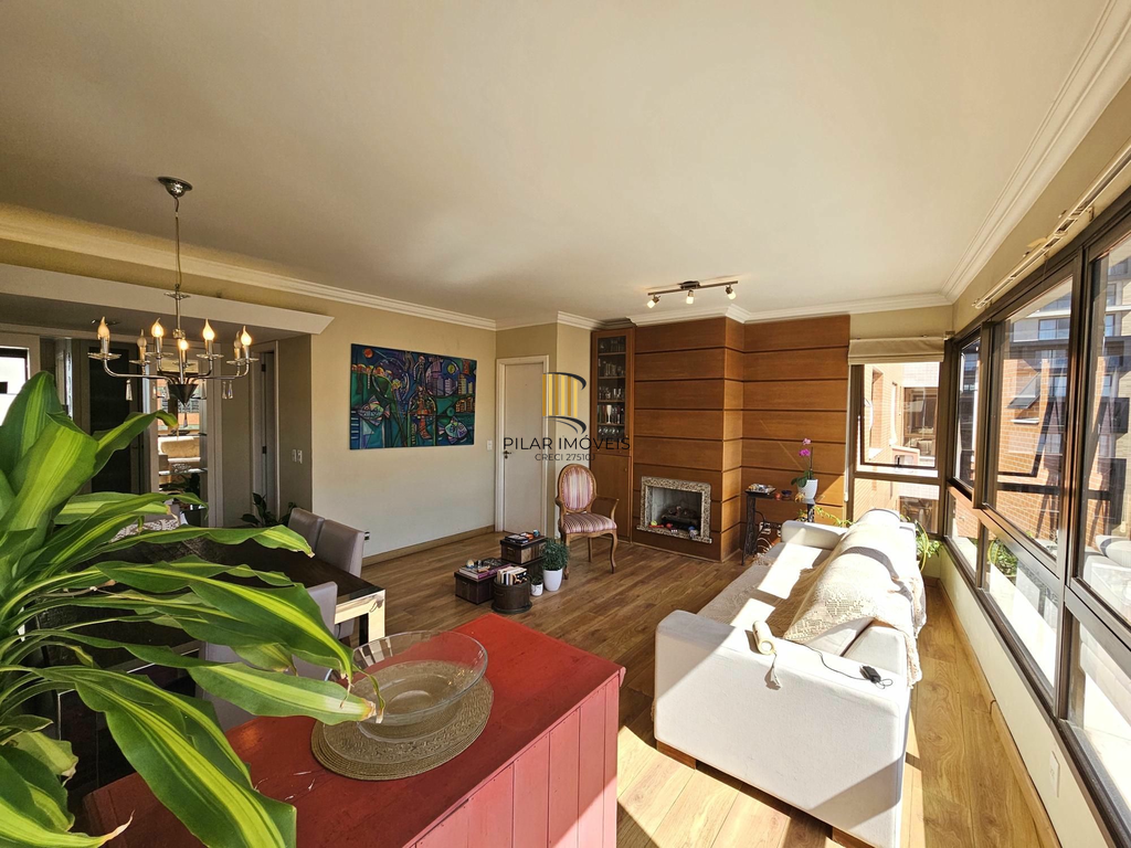 Apartamento 3 dormitórios no bairro Menino Deus