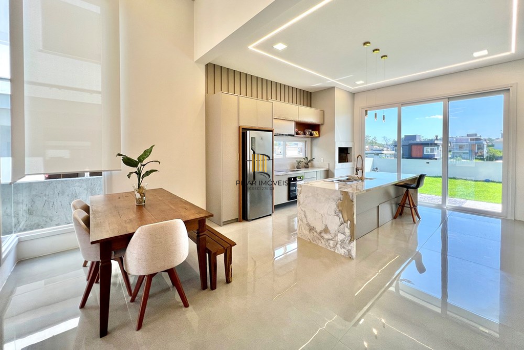 Casa de Condomínio 3 dormitórios no bairro Sanga Funda