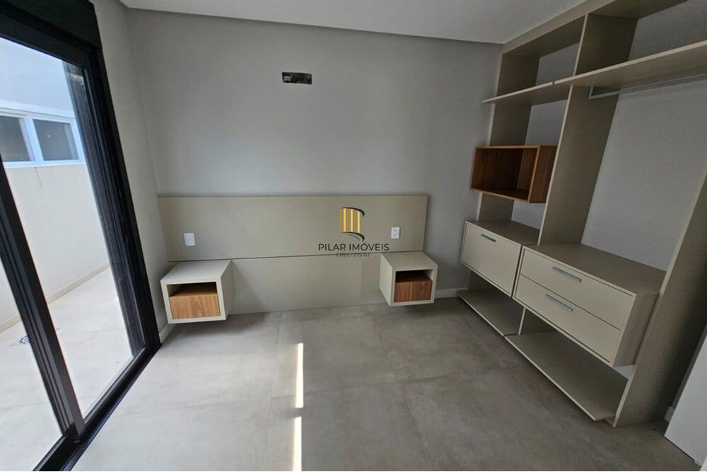 Casa de Condomínio 4 dormitórios no bairro Centro