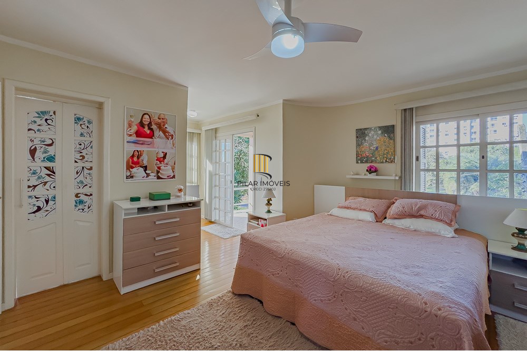 Casa 3 dormitórios no bairro Sarandi