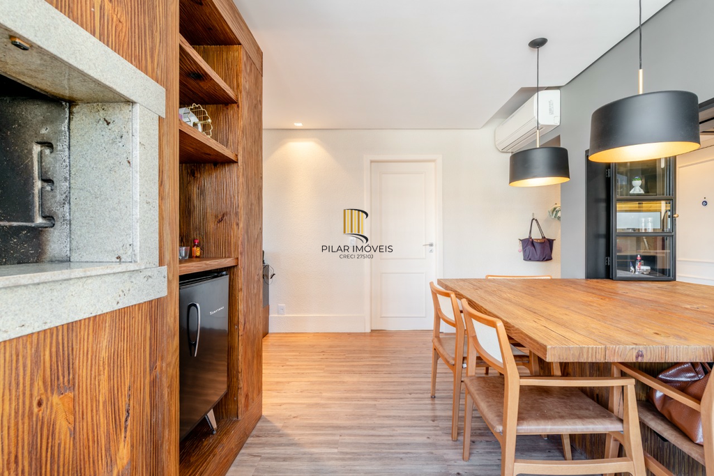 Apartamento 2 dormitórios no bairro Mont Serrat