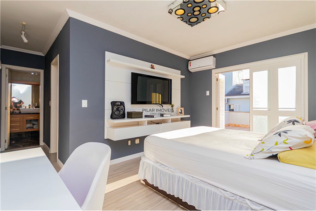 Casa de Condomínio 3 dormitórios no bairro Sarandi