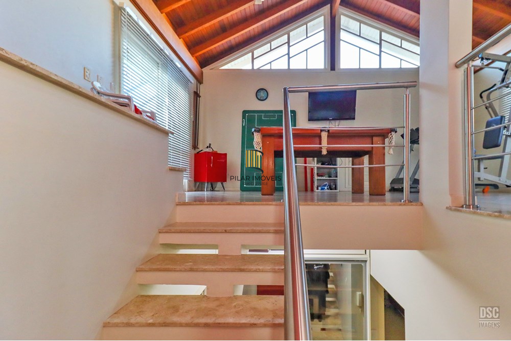 Casa 4 dormitórios no bairro Tristeza