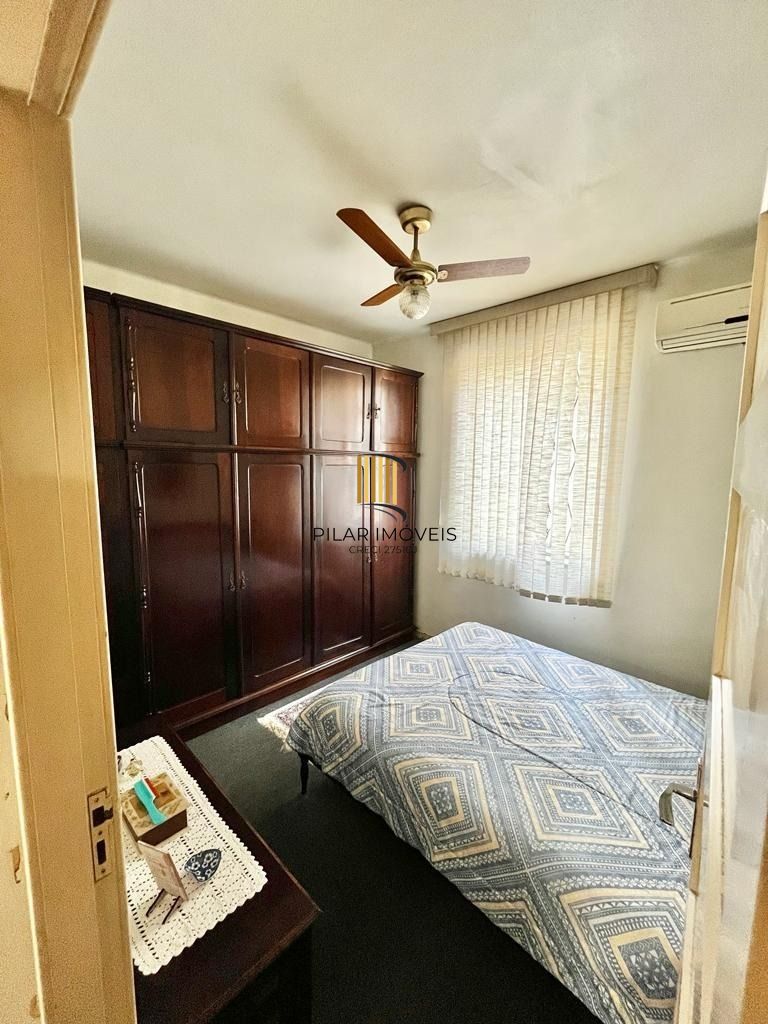 Vende-se apto térreo, com 03 dormitórios, sala com 02 ambientes