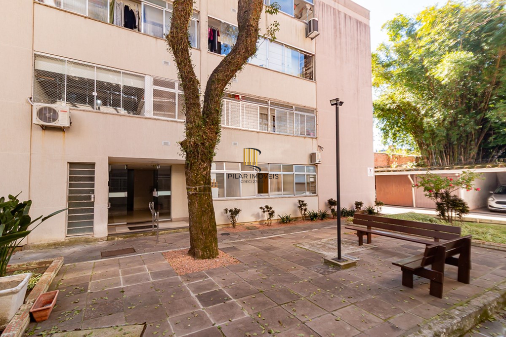 Apartamento 2 dormitórios no bairro Vila Ipiranga