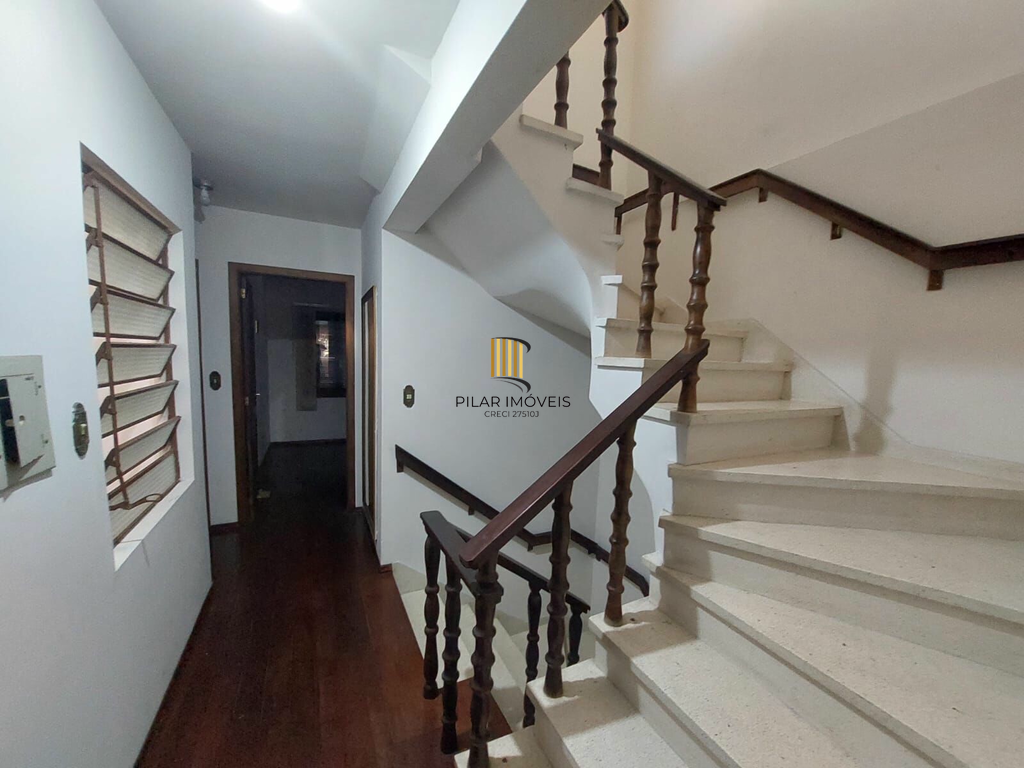 Casa 5 dormitórios no bairro Rio Branco