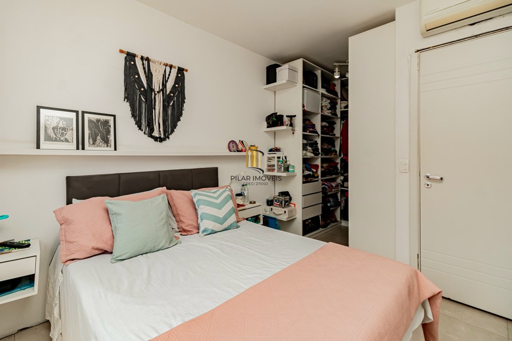 Casa 3 dormitórios no bairro Jardim Carvalho