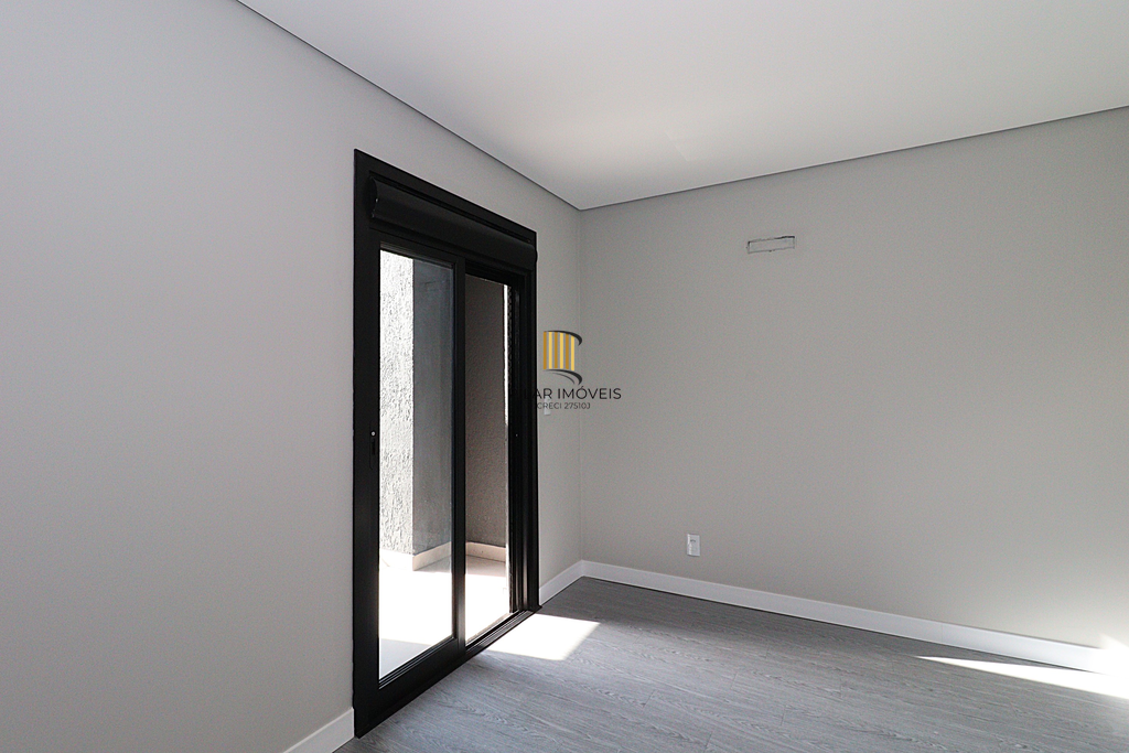 Casa de Condomínio 3 dormitórios no bairro São Sebastião