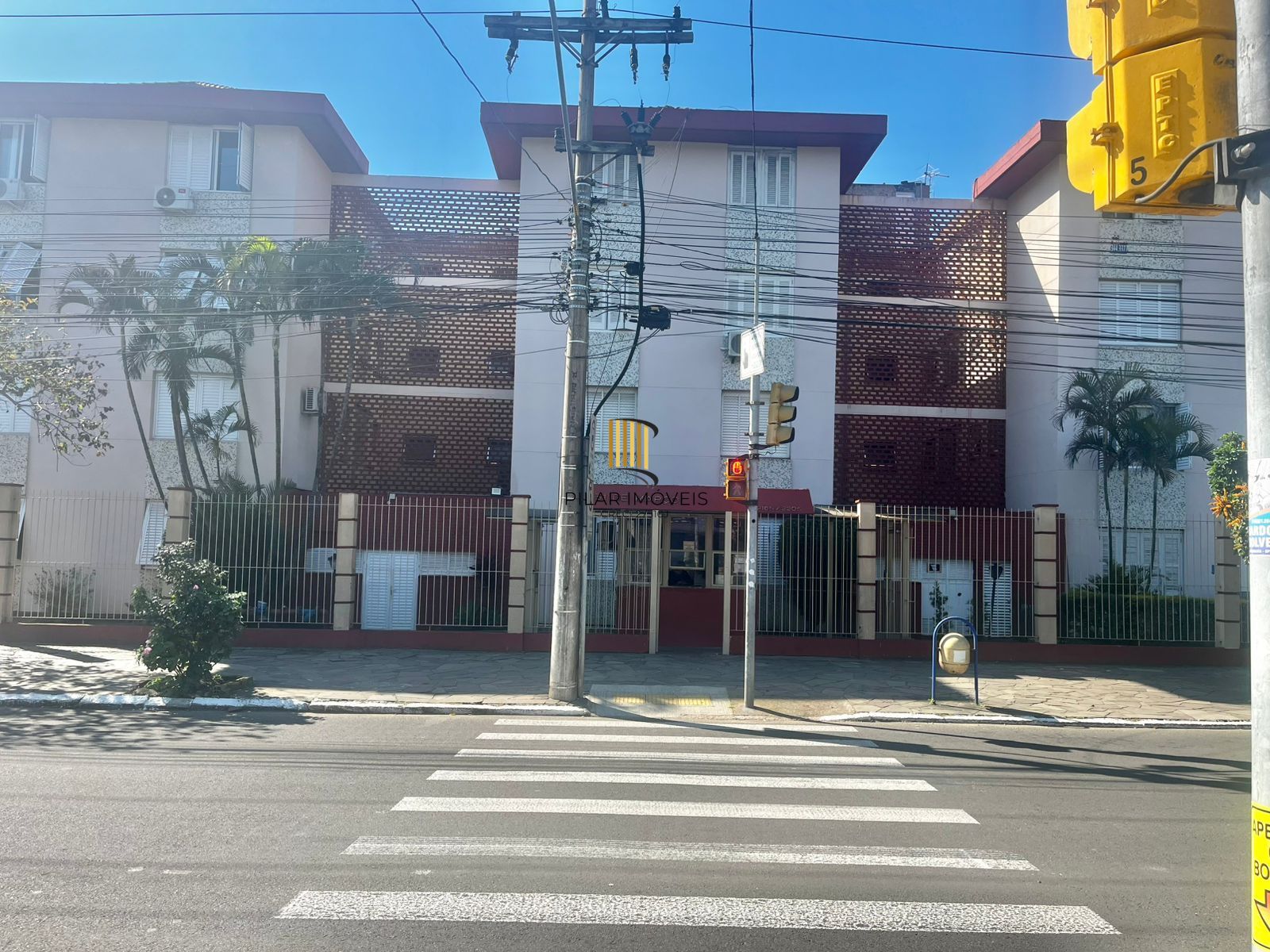 03 dorm, transformados em 02, Passo da Areia, 58 m², reformado, semi mobiliado - Pilar Imóveis