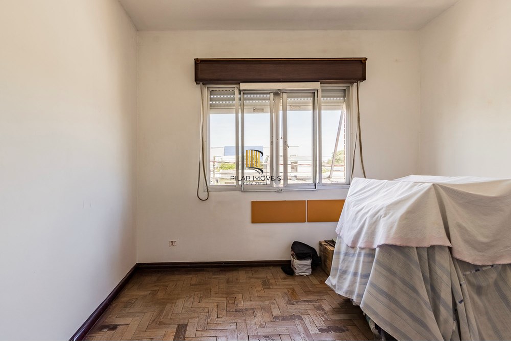 Casa 4 dormitórios no bairro Sarandi