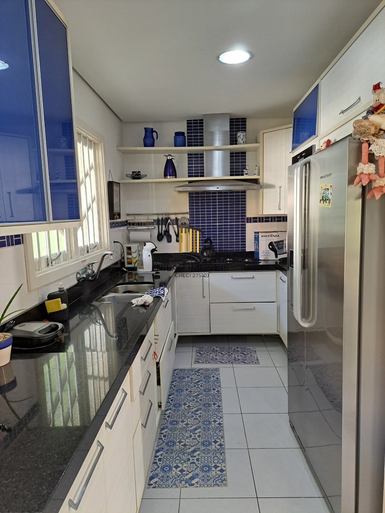 Casa 4 dormitórios no bairro Cristal