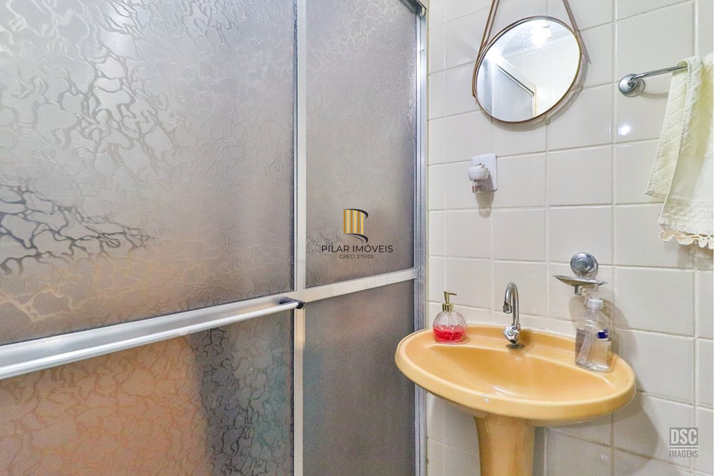 Casa 6 dormitórios no bairro Rubem Berta