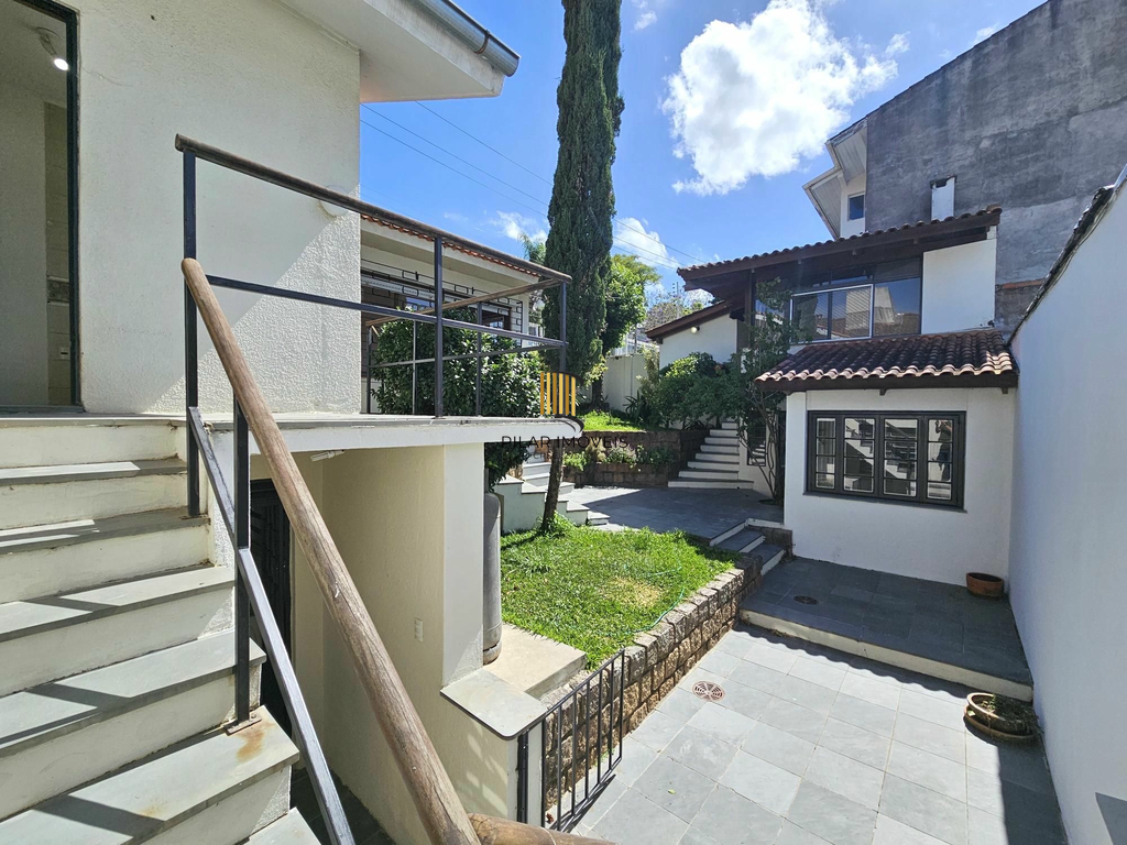 Casa 3 dormitórios no bairro Três Figueiras