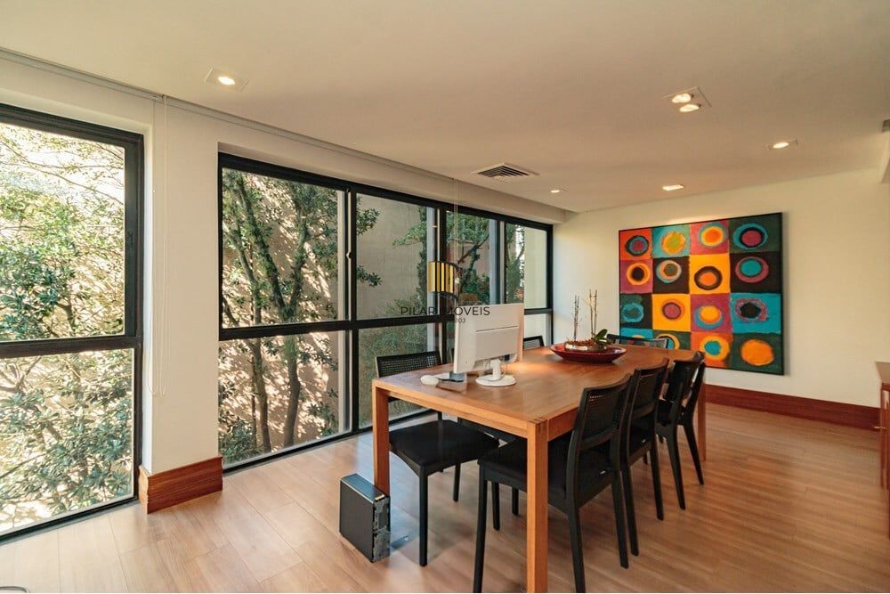 Apartamento 4 dormitórios no bairro Floresta