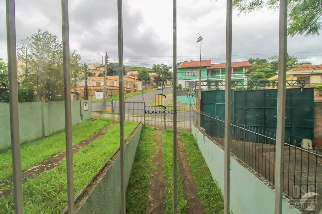 Casa 3 dormitórios no bairro Glória