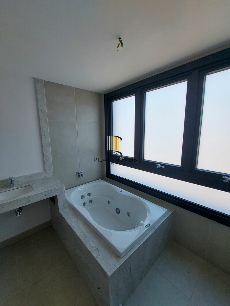 Apartamento 3 dormitórios no bairro Petrópolis