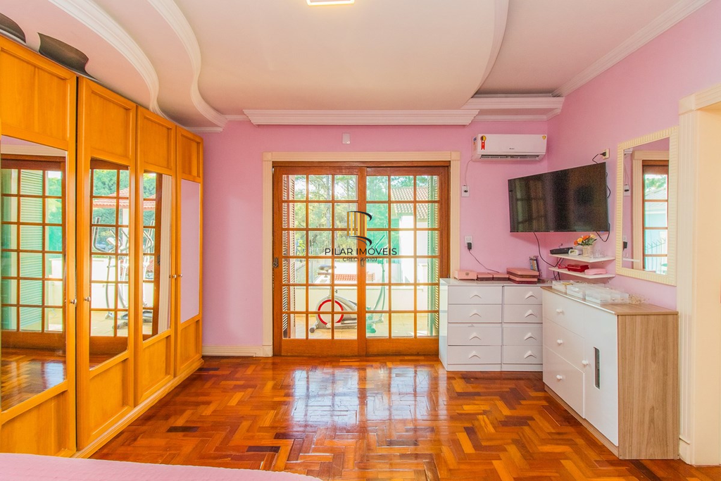 Casa 5 dormitórios no bairro Marechal Rondon