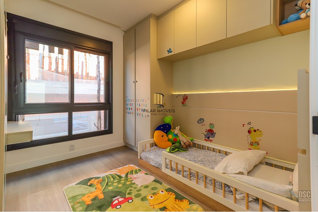 Casa de Condomínio 5 dormitórios no bairro Vila Nova