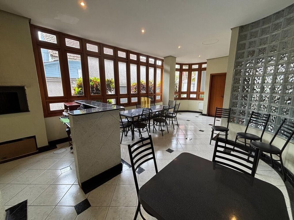 Apartamento 2 dormitórios no bairro Santana