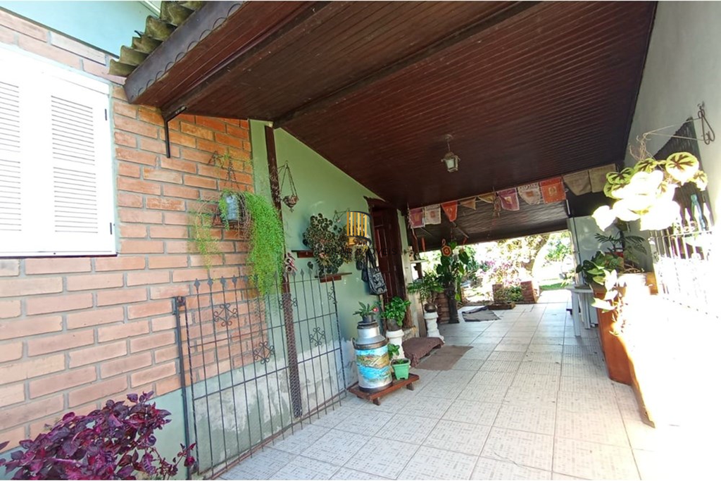 Casa 2 dormitórios no bairro Contestado