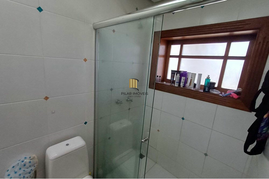 Casa 4 dormitórios no bairro Partenon