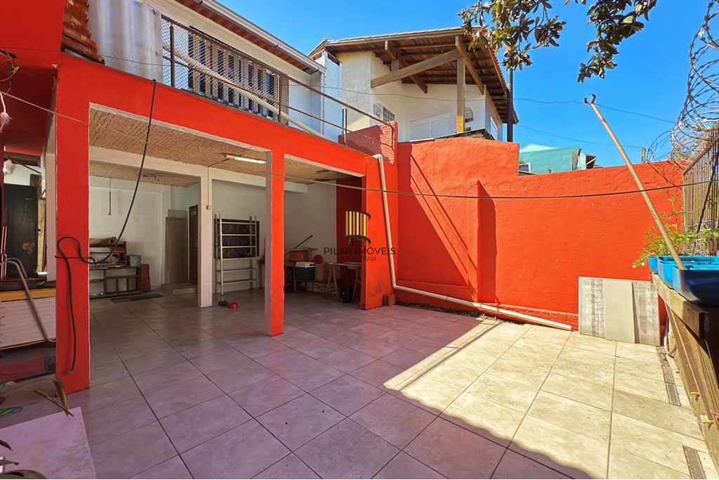 Casa 3 dormitórios no bairro Vila Nova