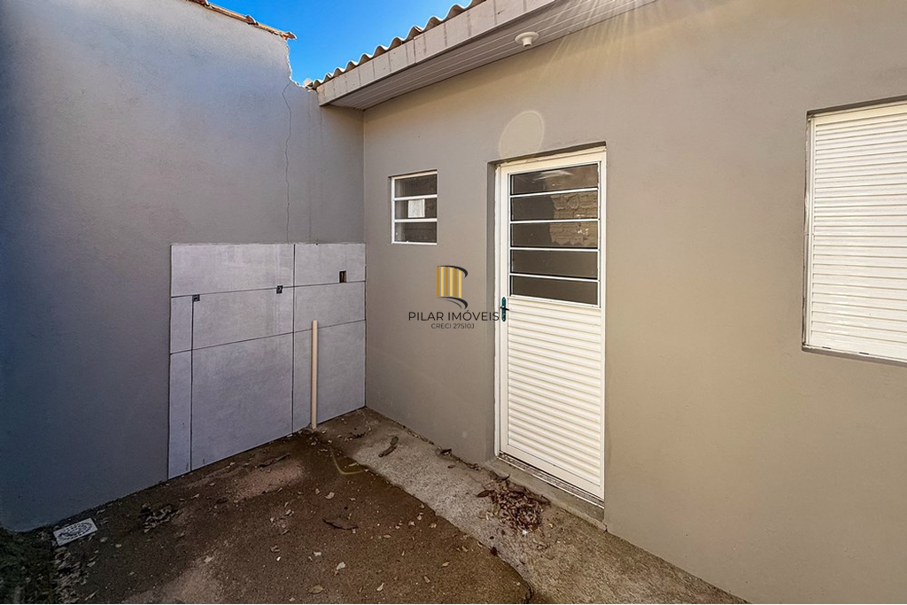 Casa 2 dormitórios no bairro Guajuviras