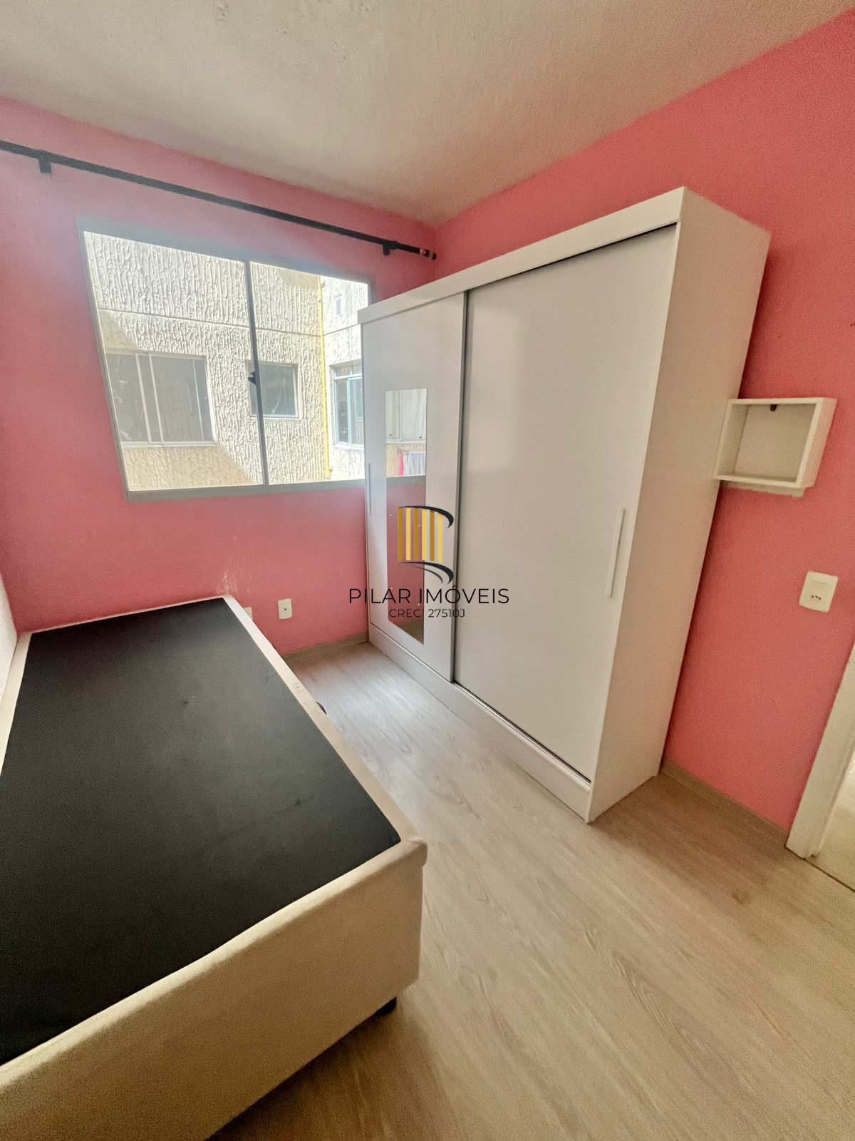 Apto 2 Dormitórios, Sala, Cozinha, Banheiro, semimob, 01 vaga garagem-rotativa