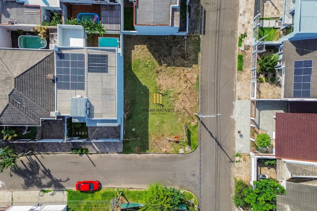 Terreno no bairro Mont Serrat