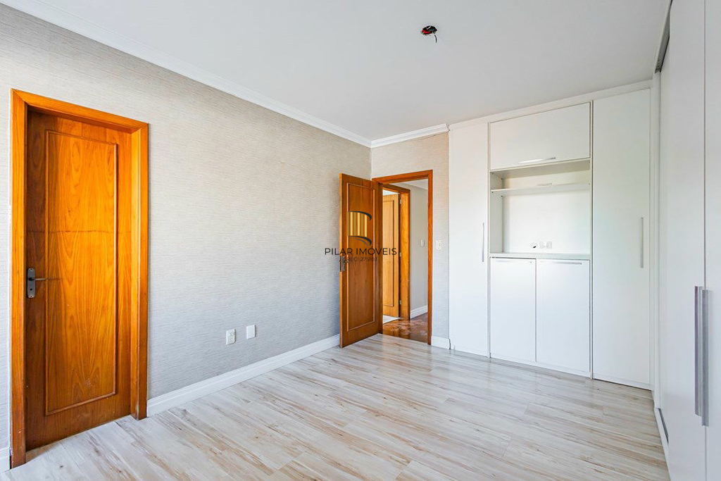 Apartamento 3 dormitórios no bairro Passo da Areia