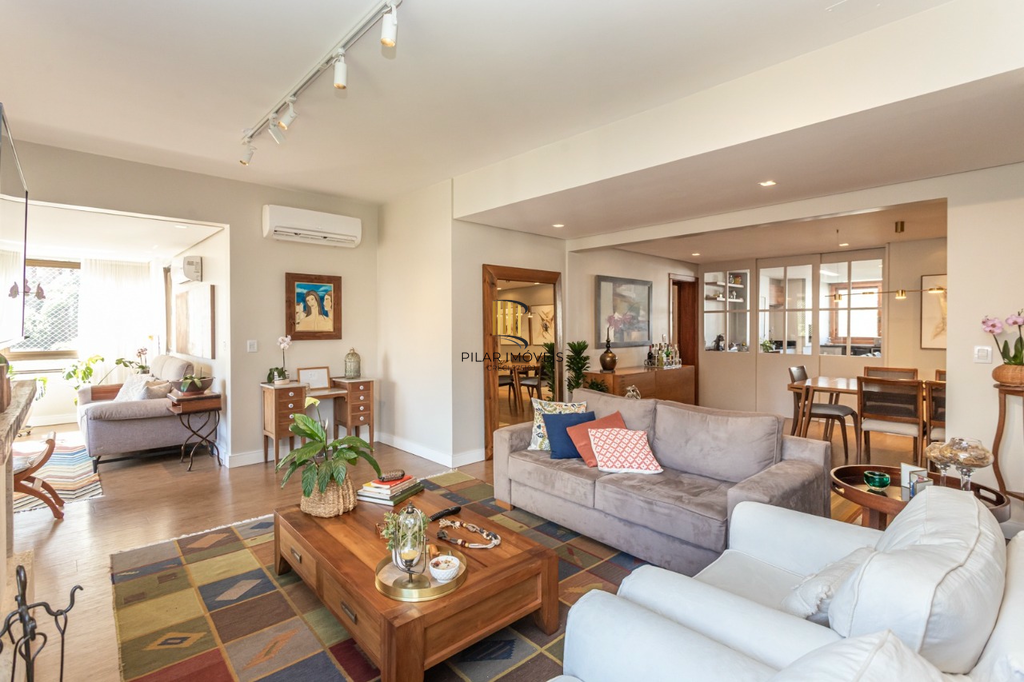 Apartamento 4 dormitórios no bairro Bela Vista