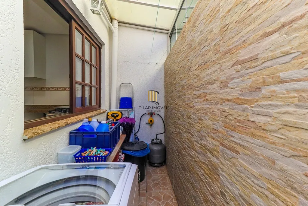 Casa 3 dormitórios no bairro Sarandi