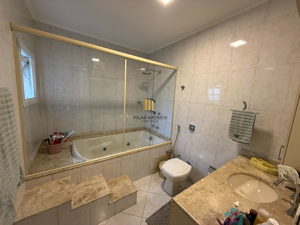 Casa de Condomínio 3 dormitórios no bairro Sarandi