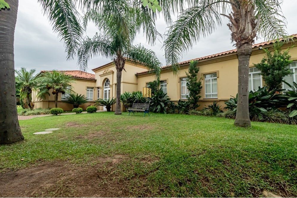 Casa de Condomínio 4 dormitórios no bairro Sarandi