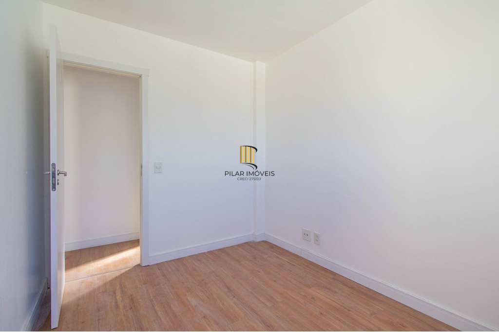 Casa de Condomínio 3 dormitórios no bairro Lomba do Pinheiro