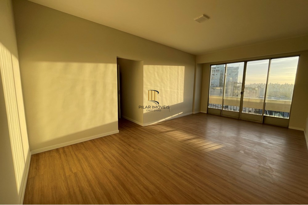 Apartamento 3 dormitórios no bairro Centro Histórico