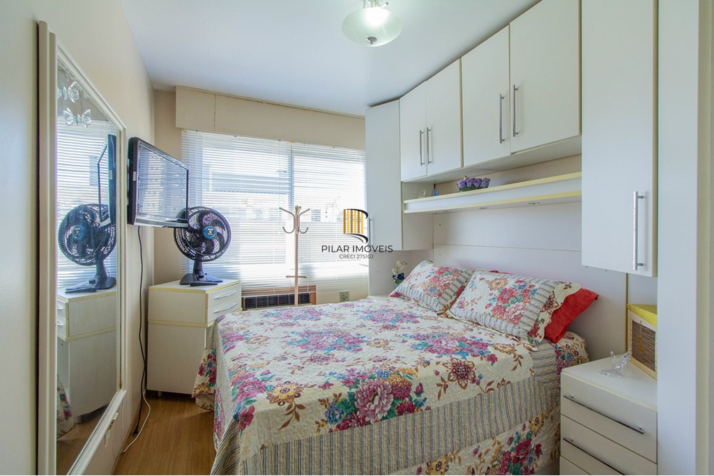 Apartamento 2 dormitórios no bairro Vila Ipiranga