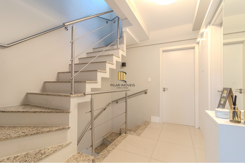 Casa de Condomínio 4 dormitórios no bairro Tristeza