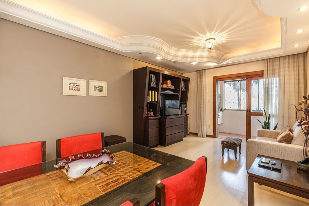 Apartamento 2 dormitórios no bairro Bom Fim
