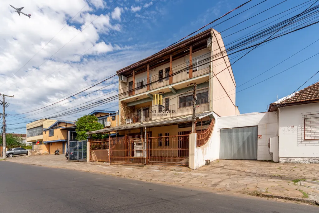 Casa 4 dormitórios no bairro Sarandi