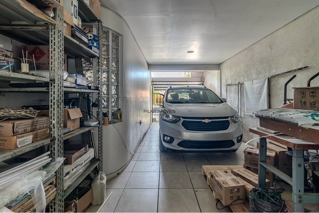 Casa 3 dormitórios no bairro Chácara das Pedras