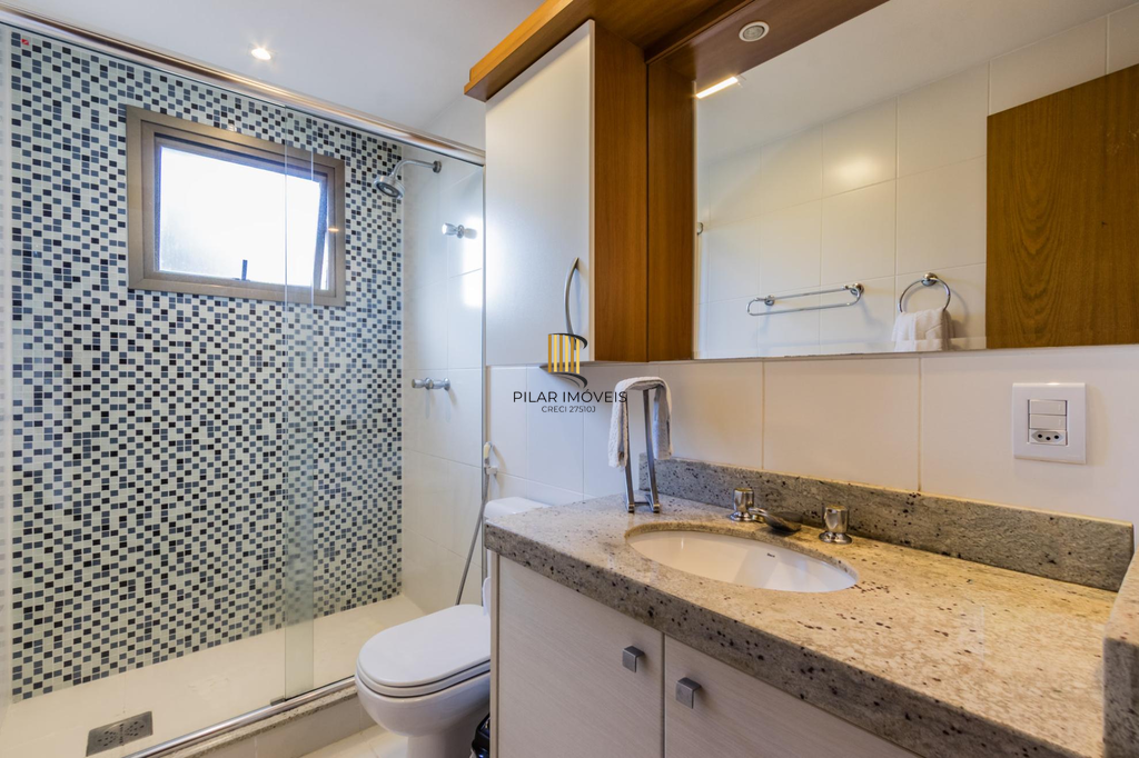 Apartamento 3 dormitórios no bairro Menino Deus