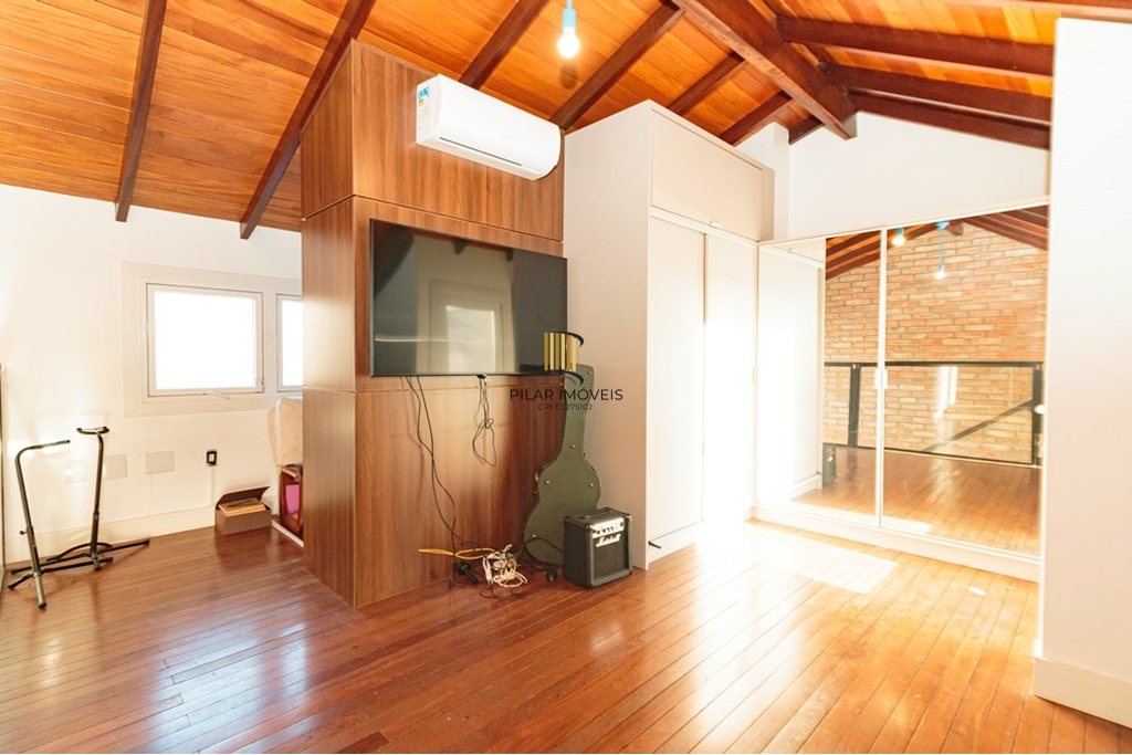 Casa 4 dormitórios no bairro Chácara das Pedras