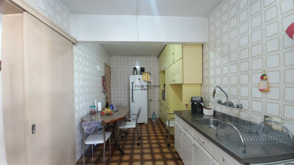 Apartamento 4 dormitórios no bairro Centro Histórico