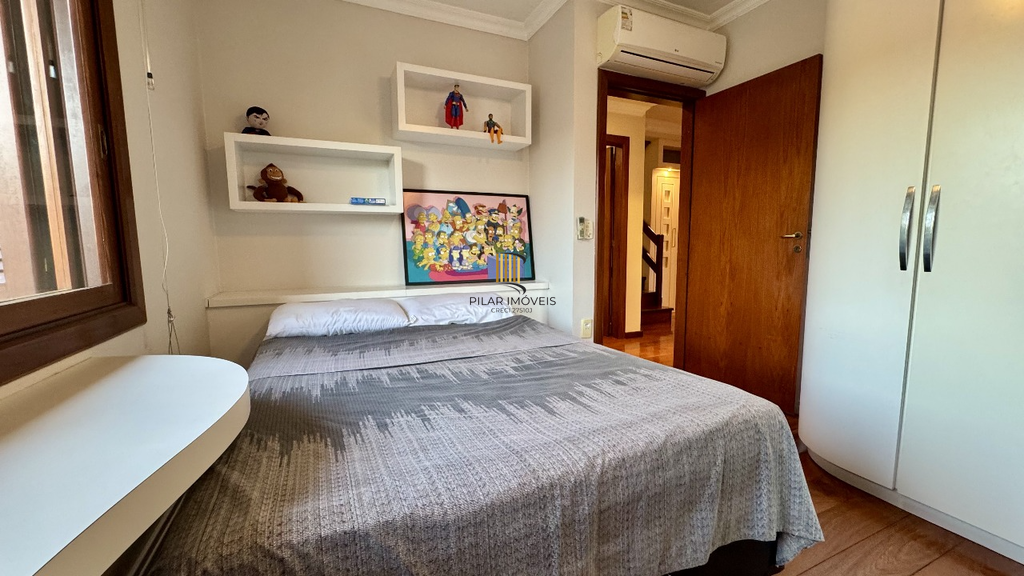 Casa 3 dormitórios no bairro Ipanema