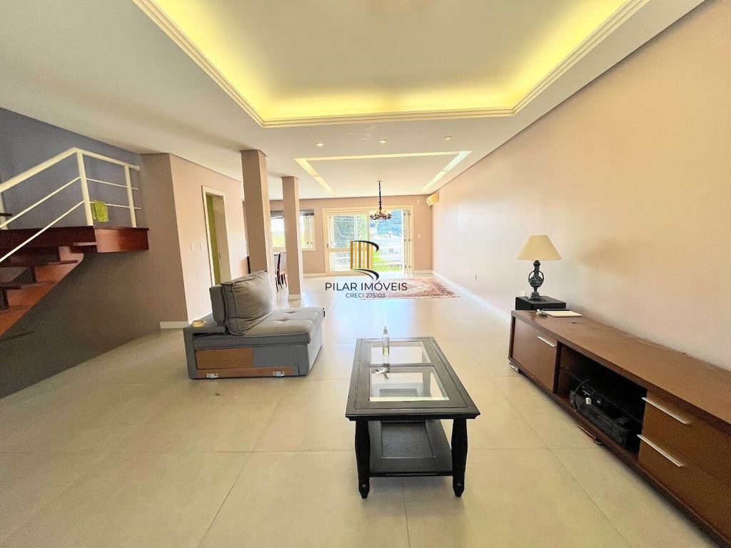 Casa de Condomínio 3 dormitórios no bairro Vila Nova