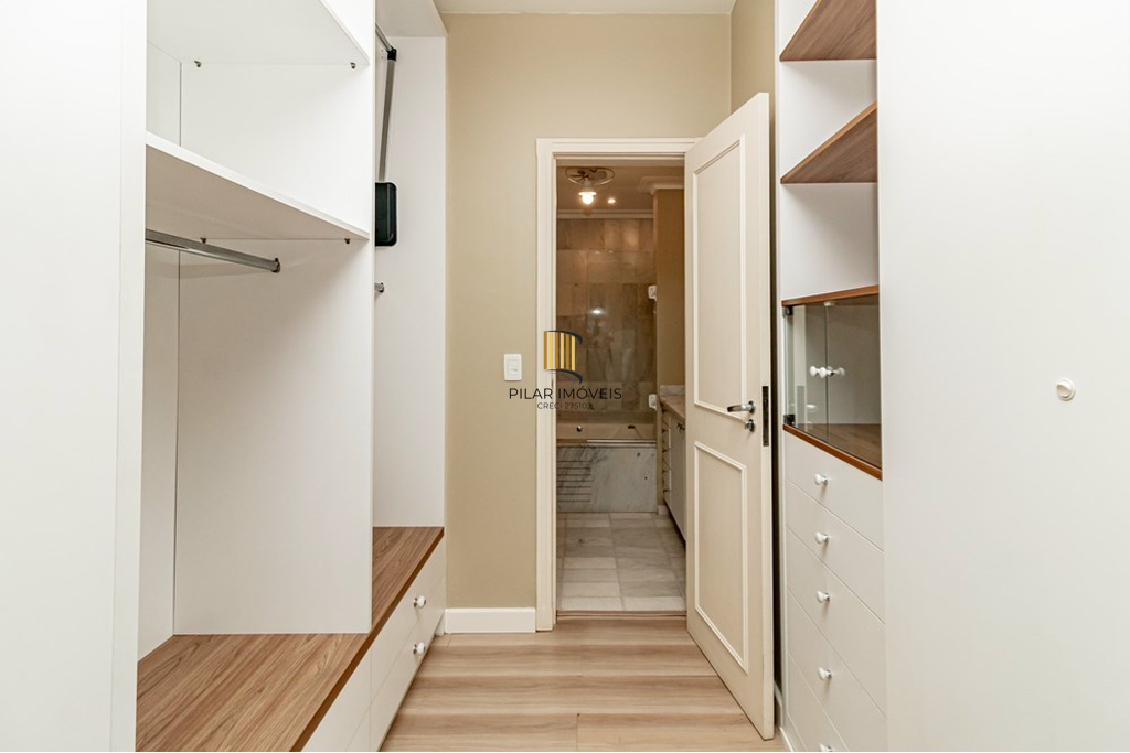 Casa de Condomínio 4 dormitórios no bairro Bela Vista