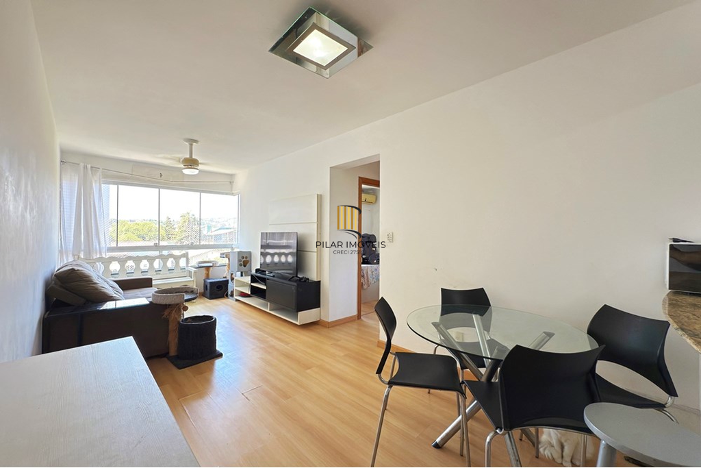 Apartamento 2 dormitórios no bairro Cavalhada